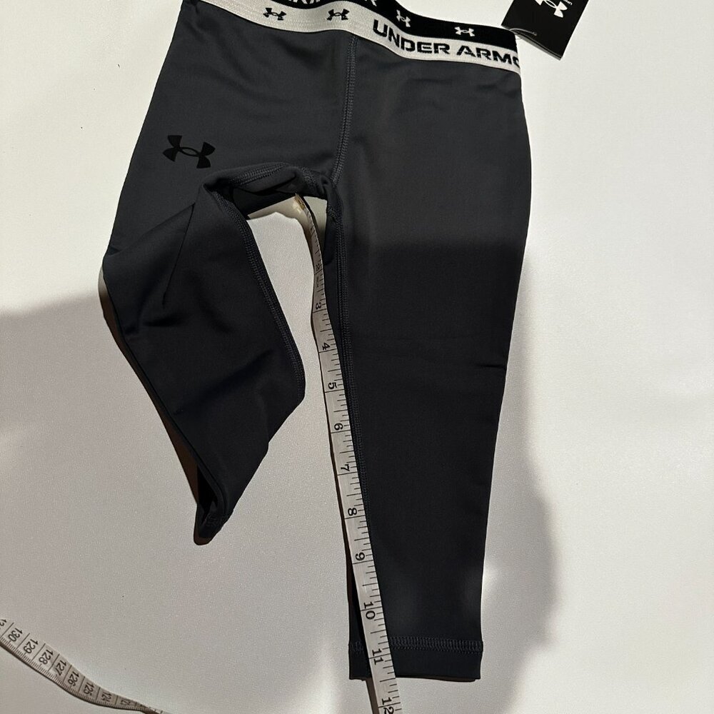 NWT Girl's Youth Under Armour UA Cropped FITTED Leggings Size 4 MSRP $30 - Picture 7 of 7